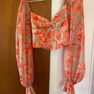 a.peach size M beautiful top for any night out or cocktail really comfy